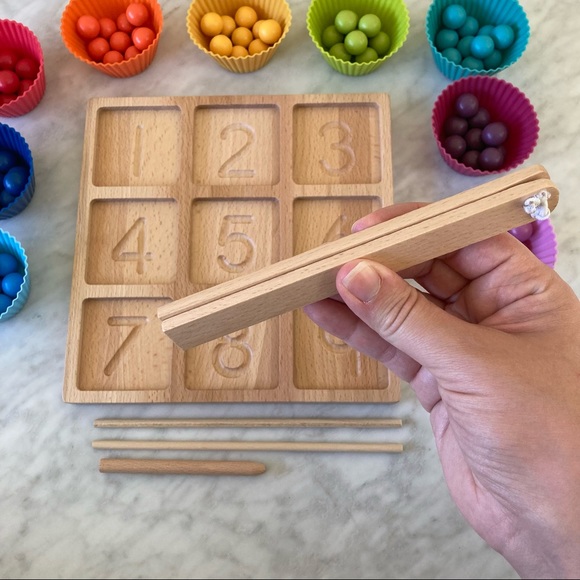 Montessori Math Color Sorting and Tracing Board - Picture 2 of 12